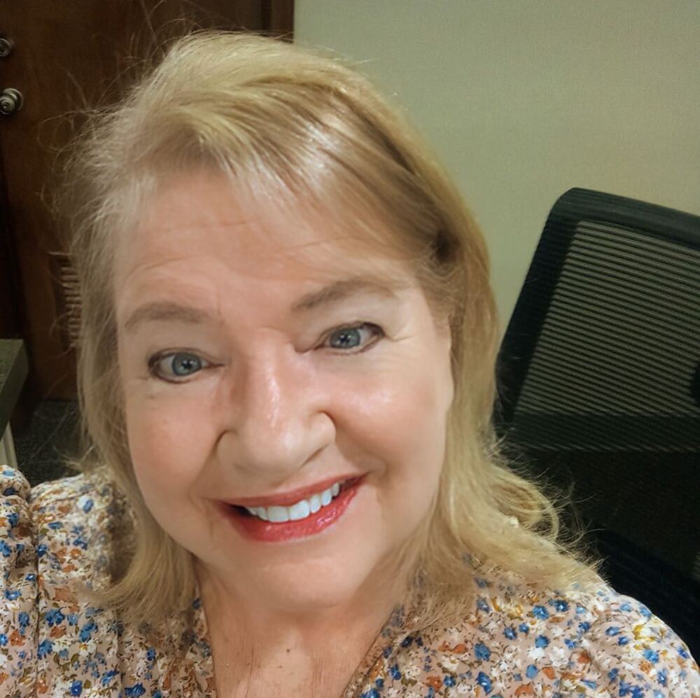 Meet your Posher, Debra